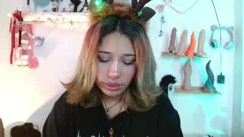 zoe online show from December 14, 2025, 7:40 pm