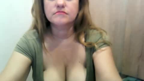 Snapshot of valerysquirtxxx chatting on April 15, 2026, 3:30 pm VALERY SQUIRT online show from April 15, 2026, 3:30 pm