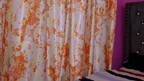 Snapshot of valestra_seraphyne chatting on September 18, 2025, 9:00 am valestra online show from September 18, 2025, 9:00 am