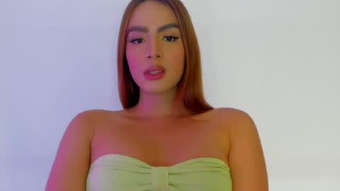 Snapshot of valezny69 chatting on July 2, 2026, 3:23 am Valezny V online show from July 2, 2026, 3:23 am