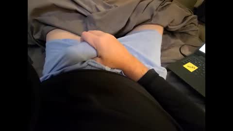 Snapshot of valhal2020 chatting on December 2, 2025, 6:47 pm Valhal online show from December 2, 2025, 6:47 pm