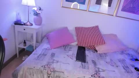 Snapshot of valka_collins chatting on March 3, 2026, 5:02 am Valka online show from March 3, 2026, 5:02 am