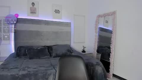 Snapshot of valka_wolfe chatting on October 24, 2025, 2:35 pm Valka online show from October 24, 2025, 2:35 pm