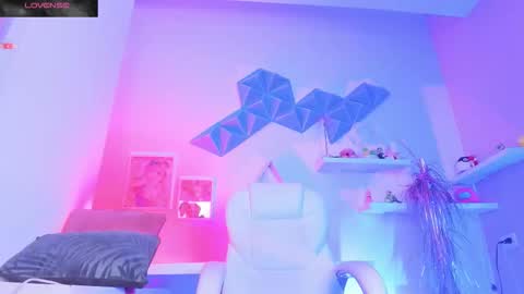 Snapshot of valkiria_ponce chatting on October 24, 2025, 6:21 am Valkiria online show from October 24, 2025, 6:21 am