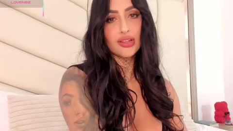 Snapshot of valky_bes chatting on February 23, 2025, 11:58 pm ValkyBes online show from February 23, 2025, 11:58 pm