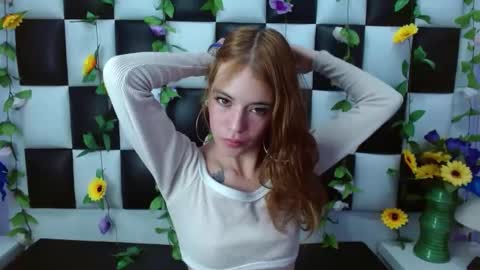Snapshot of vall_baby chatting on January 28, 2025, 5:14 pm vall online show from January 28, 2025, 5:14 pm