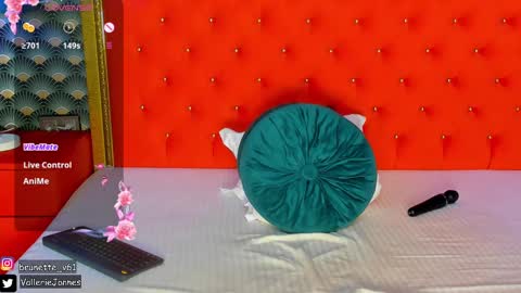 Snapshot of valleriejonnes chatting on March 9, 2025, 7:23 am Valerie Val V online show from March 9, 2025, 7:23 am