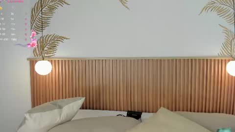 valleriie_ online show from July 10, 2026, 1:14 pm
