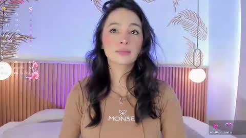valleriie_ online show from July 11, 2026, 4:21 pm