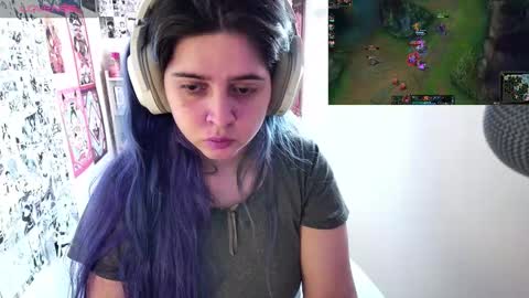 Im Violet online show from October 16, 2025, 5:47 pm