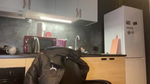 Snapshot of valorant_girl chatting on January 6, 2025, 4:34 pm Little Devil online show from January 6, 2025, 4:34 pm