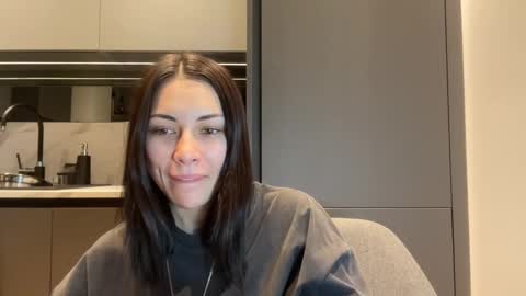 Snapshot of valorant_girl chatting on January 23, 2025, 1:24 pm Little Devil online show from January 23, 2025, 1:24 pm
