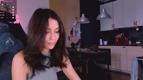 Snapshot of valorant_girl chatting on October 30, 2025, 11:44 am Little Devil online show from October 30, 2025, 11:44 am