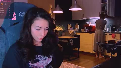 Snapshot of valorant_girl chatting on November 3, 2025, 5:03 pm Little Devil online show from November 3, 2025, 5:03 pm