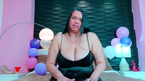 Snapshot of valrery_roussex chatting on November 11, 2025, 5:02 pm Valery online show from November 11, 2025, 5:02 pm