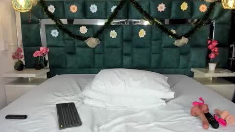 valtira nova online show from December 15, 2025, 6:56 pm