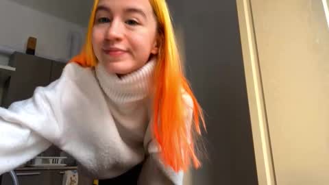 Snapshot of valtopi chatting on February 21, 2026, 6:36 am Emily online show from February 21, 2026, 6:36 am