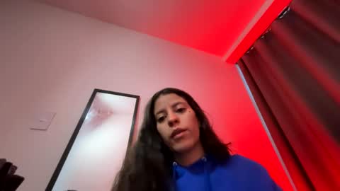 Snapshot of valunay chatting on August 5, 2026, 10:12 pm valunay online show from August 5, 2026, 10:12 pm