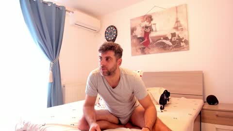 Snapshot of valyvalisimo chatting on March 3, 2026, 6:03 pm valyvalisimo online show from March 3, 2026, 6:03 pm