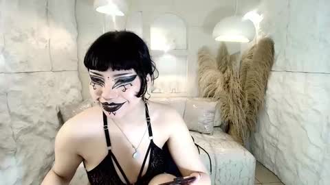 vampkitty_r online show from March 5, 2026, 1:40 pm
