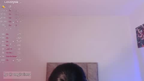 Snapshot of vampy__cinna chatting on January 31, 2025, 10:52 am Cinnamon online show from January 31, 2025, 10:52 am