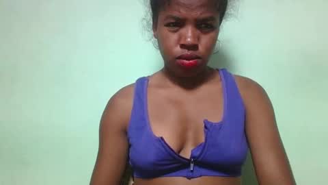 vanafiry online show from February 3, 2025, 2:24 pm