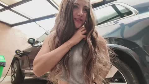 vanessa online show from October 1, 2025, 6:25 pm