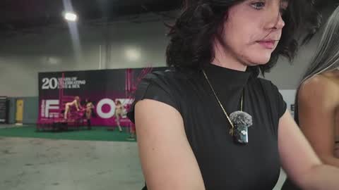 vanessa online show from October 24, 2025, 10:06 pm