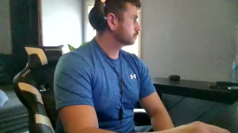 Vandal2021 online show from November 29, 2025, 5:49 pm