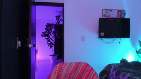 Snapshot of vandalovee chatting on May 17, 2026, 7:28 am Babi Alu online show from May 17, 2026, 7:28 am