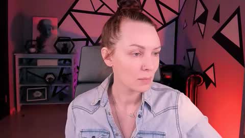 Vanda online show from January 14, 2026, 9:37 am