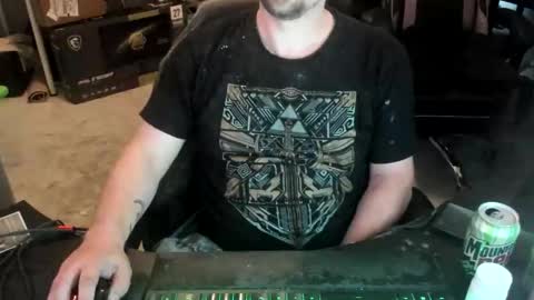 Snapshot of vandonh chatting on May 24, 2026, 6:13 pm vandonh online show from May 24, 2026, 6:13 pm