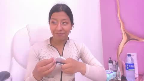 Vane online show from February 9, 2026, 8:02 pm