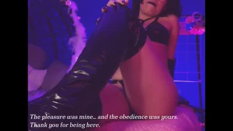 Vanelope online show from October 16, 2025, 7:04 pm