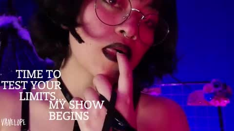 Vanelope online show from October 21, 2025, 7:03 pm