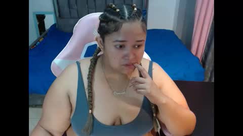 Snapshot of vanesajuicy chatting on November 12, 2025, 11:43 am Vanesa Juicy online show from November 12, 2025, 11:43 am