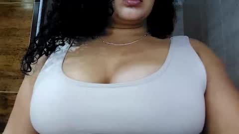 vanessa and samantha online show from March 22, 2026, 8:01 pm