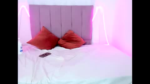 vanessa_andrea online show from November 29, 2025, 10:46 pm