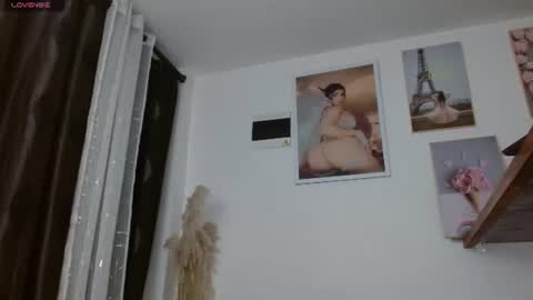 Snapshot of vanessa_brett_1 chatting on July 7, 2026, 6:47 am vanessa online show from July 7, 2026, 6:47 am