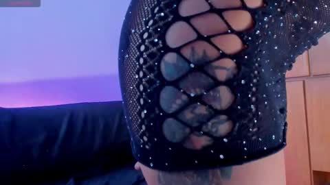 Vanessa online show from November 13, 2025, 6:51 pm