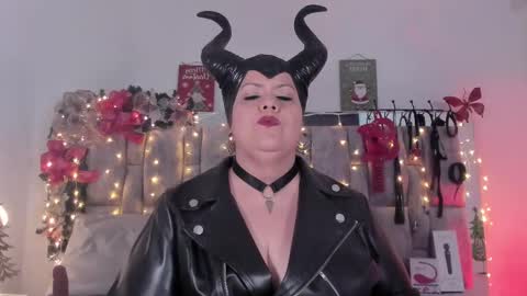 Snapshot of vanessa_moka chatting on December 28, 2024, 3:04 pm Vanessa online show from December 28, 2024, 3:04 pm