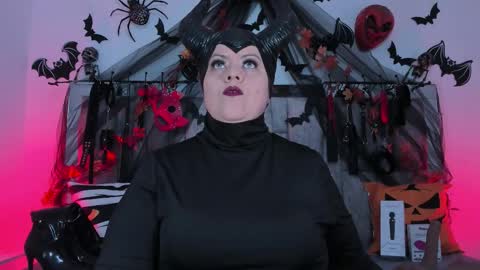 Snapshot of vanessa_moka chatting on October 23, 2025, 12:04 pm Vanessa online show from October 23, 2025, 12:04 pm