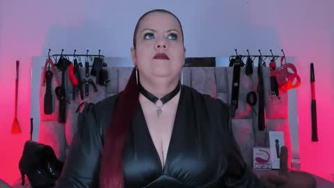 Snapshot of vanessa_moka chatting on November 12, 2025, 12:16 pm Vanessa online show from November 12, 2025, 12:16 pm