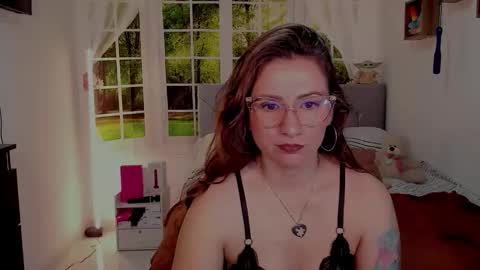 Vanessa online show from June 6, 2026, 7:29 pm