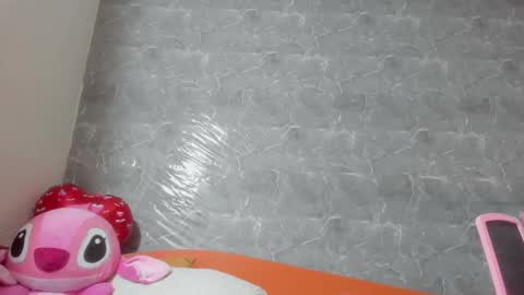 vanessaadol online show from March 4, 2025, 8:35 am