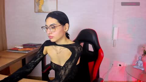 Vanessa online show from May 18, 2026, 7:41 pm