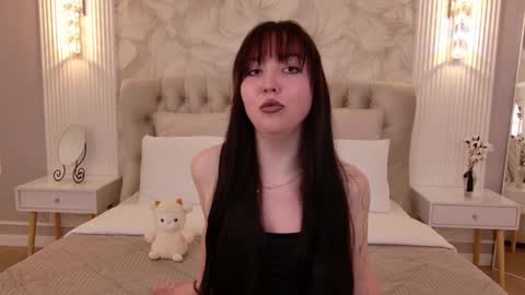 Vanessa online show from October 20, 2025, 3:23 pm