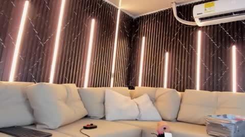 Vanessa Hard online show from March 18, 2026, 3:09 am