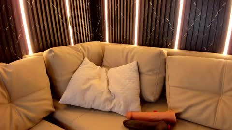 Vanessa Hard online show from March 27, 2026, 3:12 am