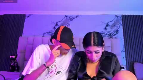 vanessascott_ online show from June 28, 2026, 8:37 pm